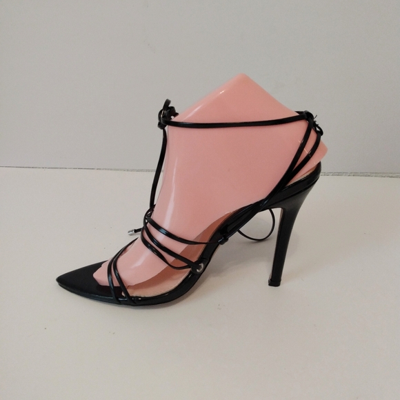 Pretty Little Things Black Faux Patent Leather Gladiator 4 1/2" Heels sz 5 - Picture 4 of 11